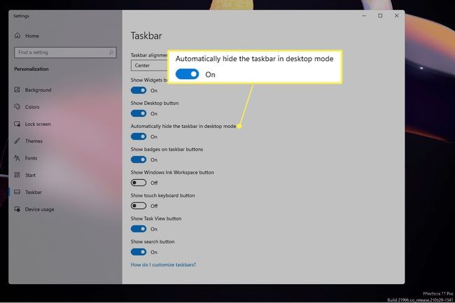 Windows 11のタスクバーの配置を変更する方法【ライセンス認証なしでもOK】