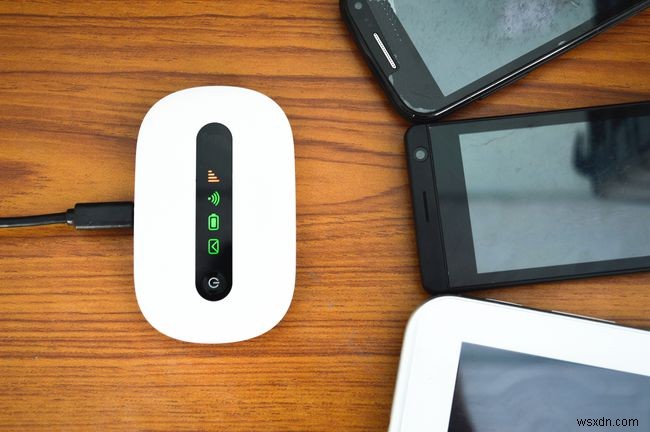 Wi-Fiルーターのアンテナはどう置く?最適な配置方法を徹底解説