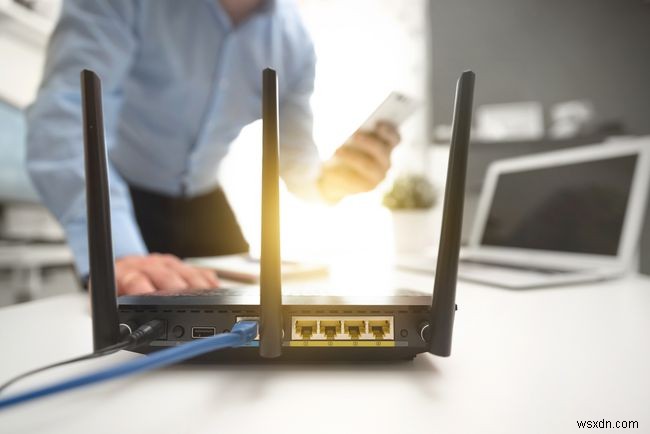 メッシュネットワークとは？仕組みとWi-Fi中継機との違いをわかりやすく解説