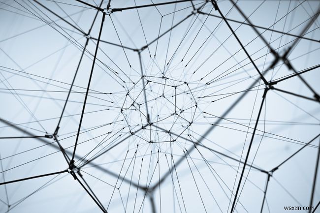 コンピュータネットワークのノードとは?役割・種類・セキュリティリスクまで徹底解説