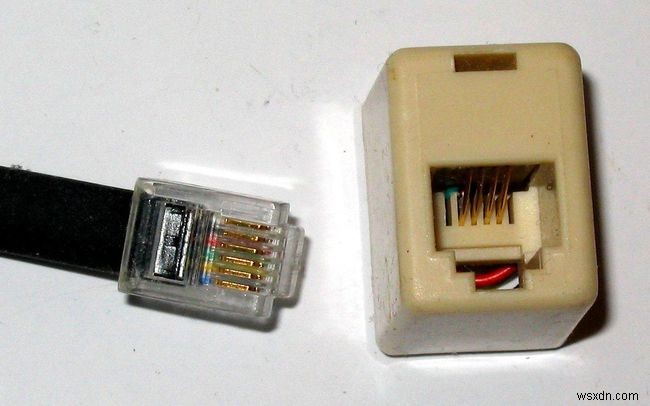 電話ジャックのDIY取り付けガイド｜初心者でもできる配線の基本と手順