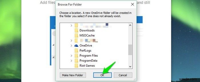 Windows 10でOneDriveフォルダーを別のドライブに移動する方法