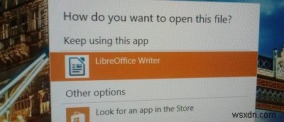 Windows 10で「新しいアプリがこのファイルを開けます」通知を無効にする2つの方法