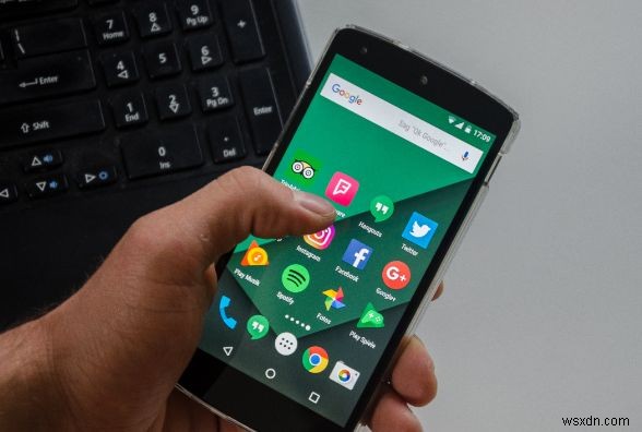 AndroidスマホとWindows PCの間で作業を同期する方法