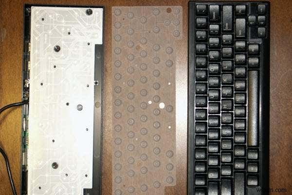 水没したキーボードの直し方!デスクトップ・ノートPC別の修理手順を徹底解説