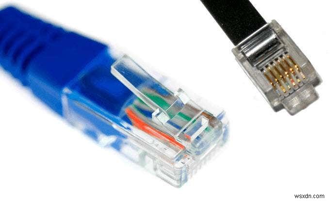 WiFiエクステンダーと電力線アダプター(PLC)の違いとは?どちらを選ぶべきか徹底比較