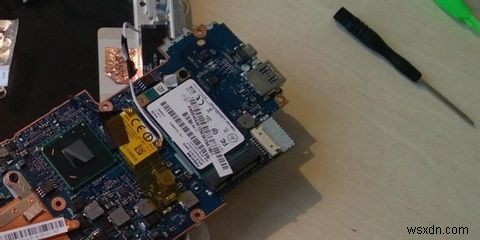 Windows 8タブレットのmSATA SSDを交換・アップグレードする完全ガイド