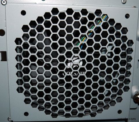 PC冷却ファンの取り付け方を初心者向けにわかりやすく解説