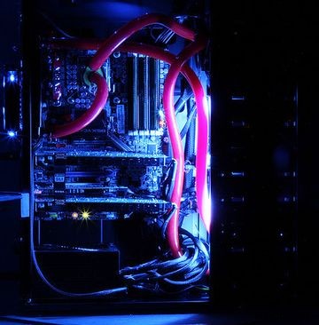 PCの水冷クーラーとは何か?導入すべきか徹底解説【仕組み・メリット・選び方】
