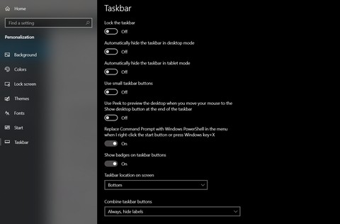 Windows 10でタスクバーアイコンを中央に配置する方法