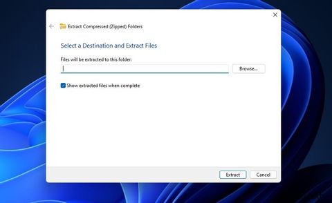 Windows 11でWindows 95・XPのクラシックなタスクバーを復活させる方法