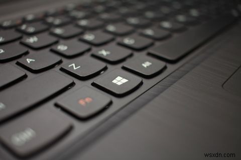 Windows 10で画面を分割する方法！マウス操作とショートカットキーを使いこなそう