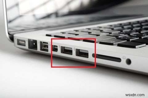 Windows 10でUSBフラッシュドライブを使う方法【接続から取り外し・フォーマットまで完全ガイド】