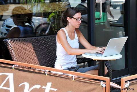 Linuxに最適なノートPCの選び方|中古ThinkPad・Mac・Dellを徹底解説