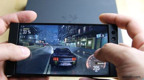 Razer Phoneレビュー：世界初の120Hzディスプレイが生む新次元のゲーミング体験