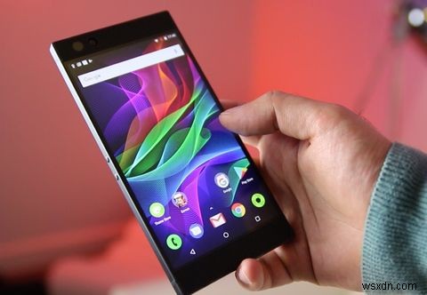 Razer Phoneレビュー：世界初の120Hzディスプレイが生む新次元のゲーミング体験