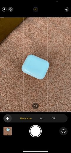 iPhoneカメラのフラッシュをオンにする方法【機種別・完全ガイド】