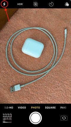 iPhoneカメラのフラッシュをオンにする方法【機種別・完全ガイド】