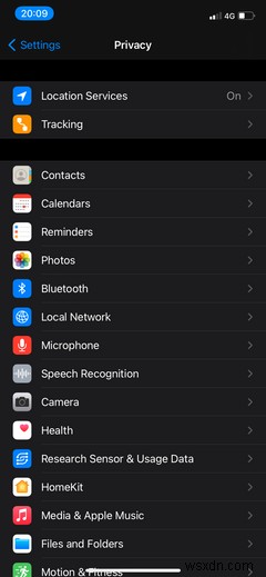 iPhoneで位置情報サービスをオフにする方法【アプリ別・システム全体の設定ガイド】