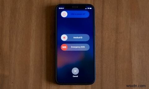 iPhoneの電源の切り方まとめ!機種別の正しいシャットダウン手順
