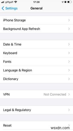 iPhoneが勝手に再起動し続ける?原因を特定して解決する8つのステップ