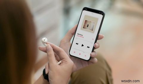 AirPodsの再生を一時停止する4つの方法【初心者向けガイド】