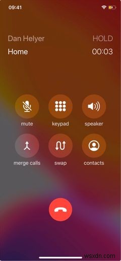 iPhoneで電話会議(三者通話)を行う方法|電話アプリとFaceTimeの使い方