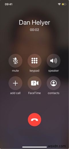 iPhoneで電話会議(三者通話)を行う方法|電話アプリとFaceTimeの使い方