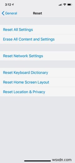 スマホがハッキングされたかも？見分ける5つのサインと今すぐできる対処法