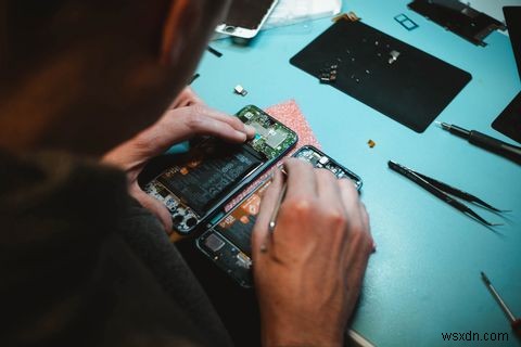 スマホが熱いのはウイルスのせい？過熱の原因と対処・予防法を徹底解説