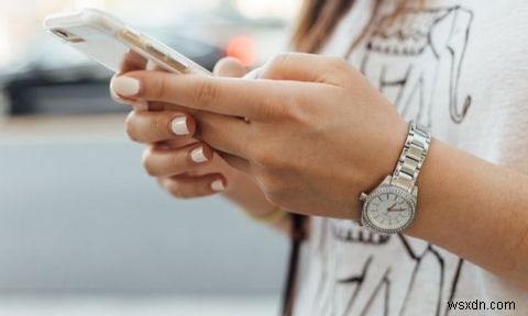 デジタルフットプリントとは?その活用実態とプライバシーを取り戻す方法