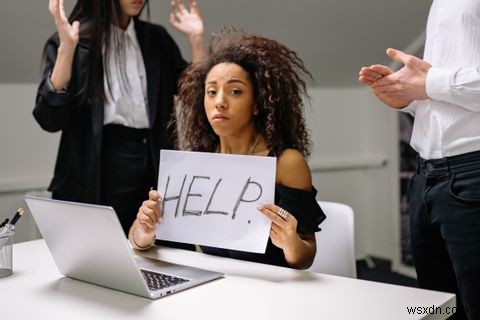 ネットいじめは犯罪になる？法的責任と被害時の正しい対処法を徹底解説