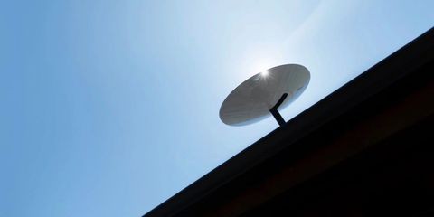 GPSスプーフィングとは？仕組みと攻撃から身を守る対策方法を徹底解説
