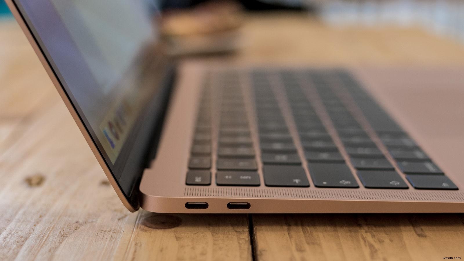 MacBookにポートを追加する方法｜USB-Cハブと変換アダプタの活用術