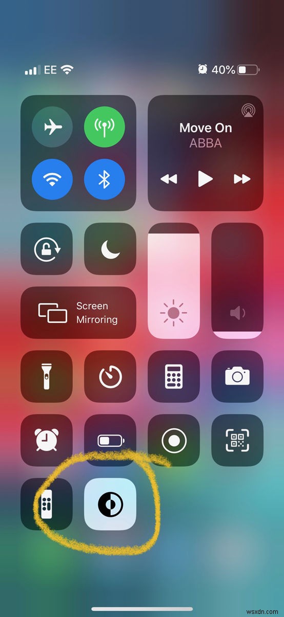 iPhoneでダークモードを使う方法|iOS 13の設定手順とiOS 12以前の代替策も解説
