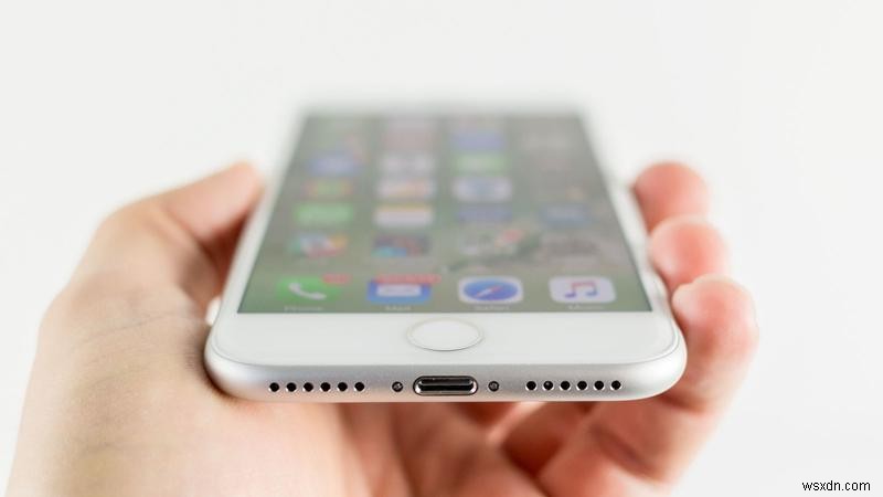 充電されないiPhoneの直し方|Apple公式の対処法とトラブルシューティング完全ガイド