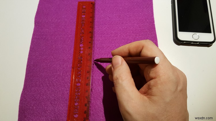 【DIY】フェルトとグルーガンで作るiPhone・iPad手作りケースの作り方