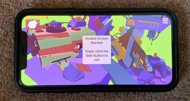 iPhoneの画面下部に表示されるホームバーを非表示にする方法