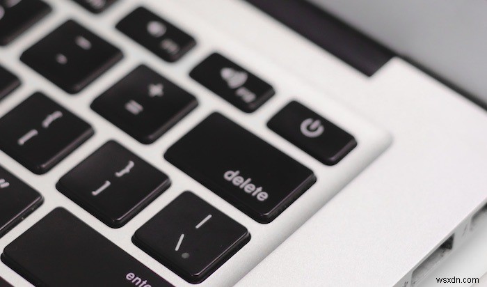 水没したMacBookを復活させる方法｜今すぐできる応急処置と修理・予防の完全ガイド