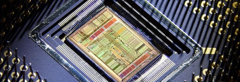 Linuxでゲームがカクつく・スムーズに動かない原因とは?考えられる理由と対策を解説