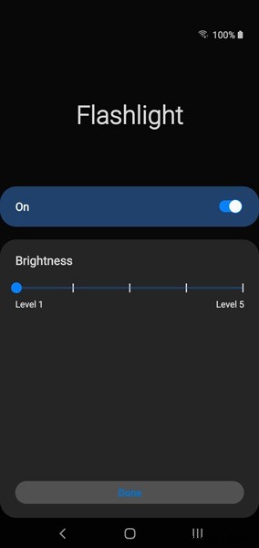 Androidで懐中電灯を素早くオン/オフする7つの方法