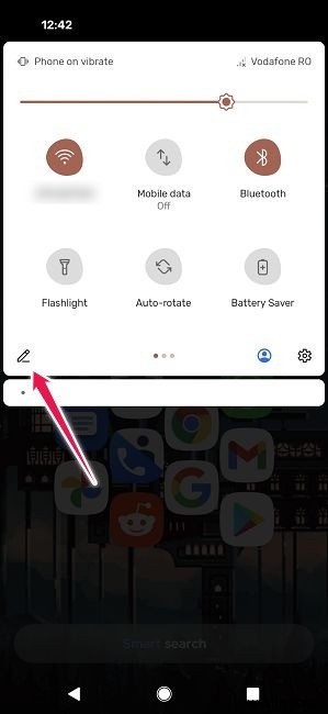 Androidで日没時にダークモードを自動的に有効化するスケジュール設定の方法