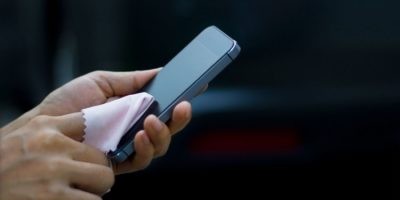 スマホの正しい消毒・お手入れ方法|家にあるものでできる徹底ガイド