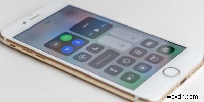 スマホの音声入力をもっと賢く使う!モバイルディクテーションの精度を上げる5つのプロのコツ