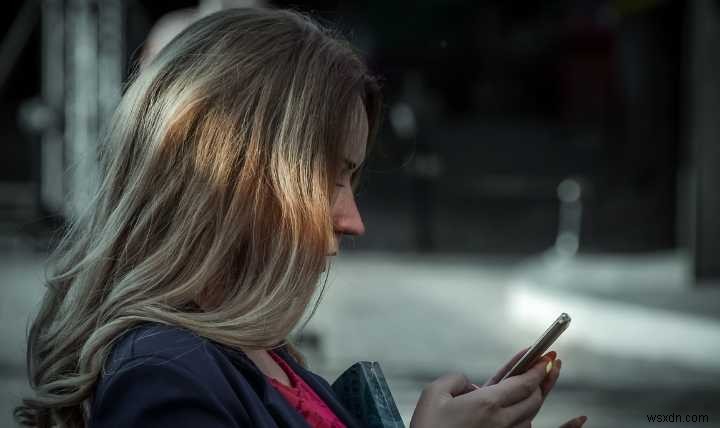 緊急時に911へテキストメッセージを送信する方法|声を出せない状況での助けの呼び方