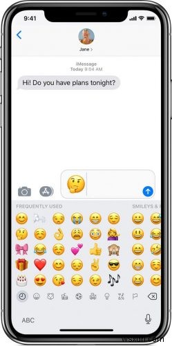 iPhone・iPadのキーボードから絵文字ボタンを削除する方法【復元手順も解説】