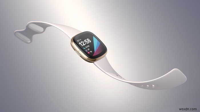 FitbitとApple Watch徹底比較：どちらが優れたフィットネストラッカー・スマートウォッチなのか？