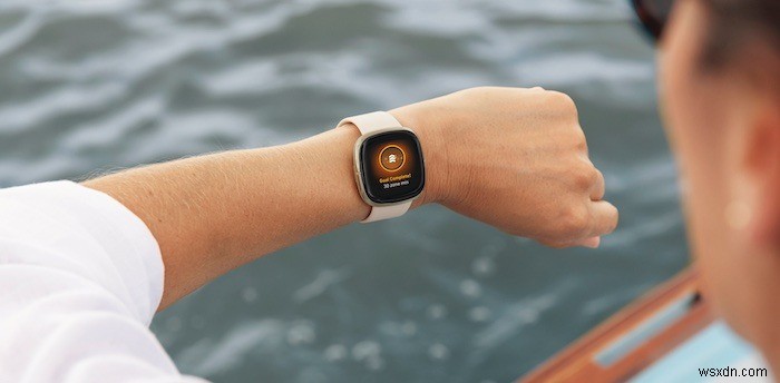 FitbitとApple Watch徹底比較：どちらが優れたフィットネストラッカー・スマートウォッチなのか？