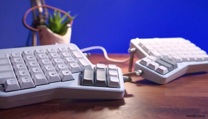 長時間のタイピングも快適に!人間工学デザインのおすすめメカニカルキーボード4選