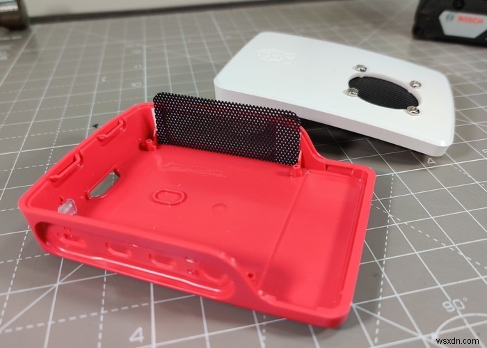 Raspberry Pi 4公式ケースにファンを取り付けて冷却性能をアップする方法